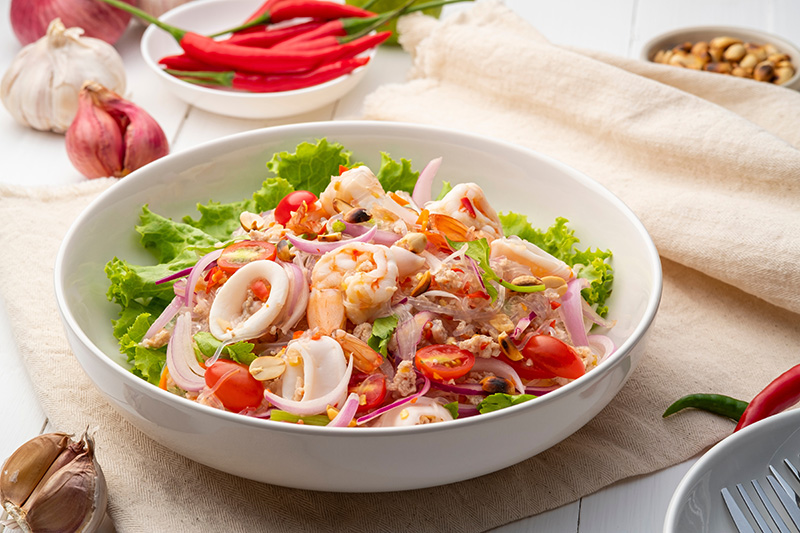 สูตรยำวุ้นเส้น อันดับ 10 Google Year in Search 2025 หมวดอาหารและของทานเล่น