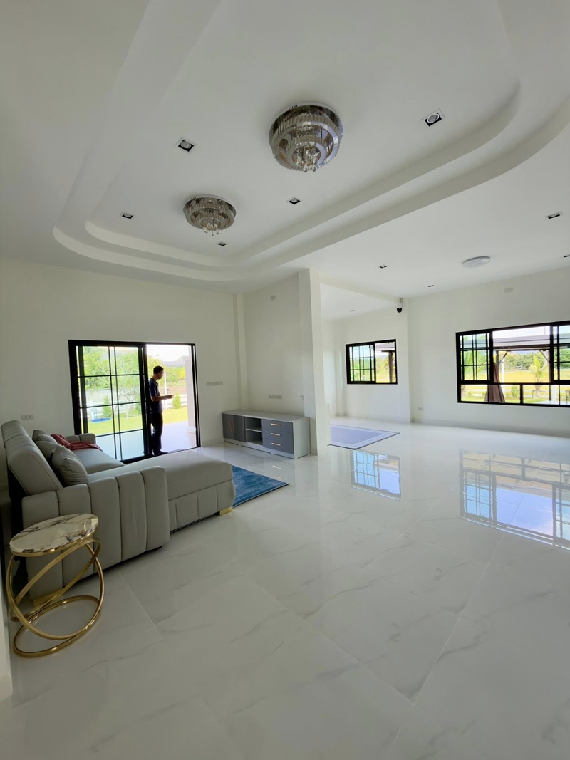 สร้างบ้าน