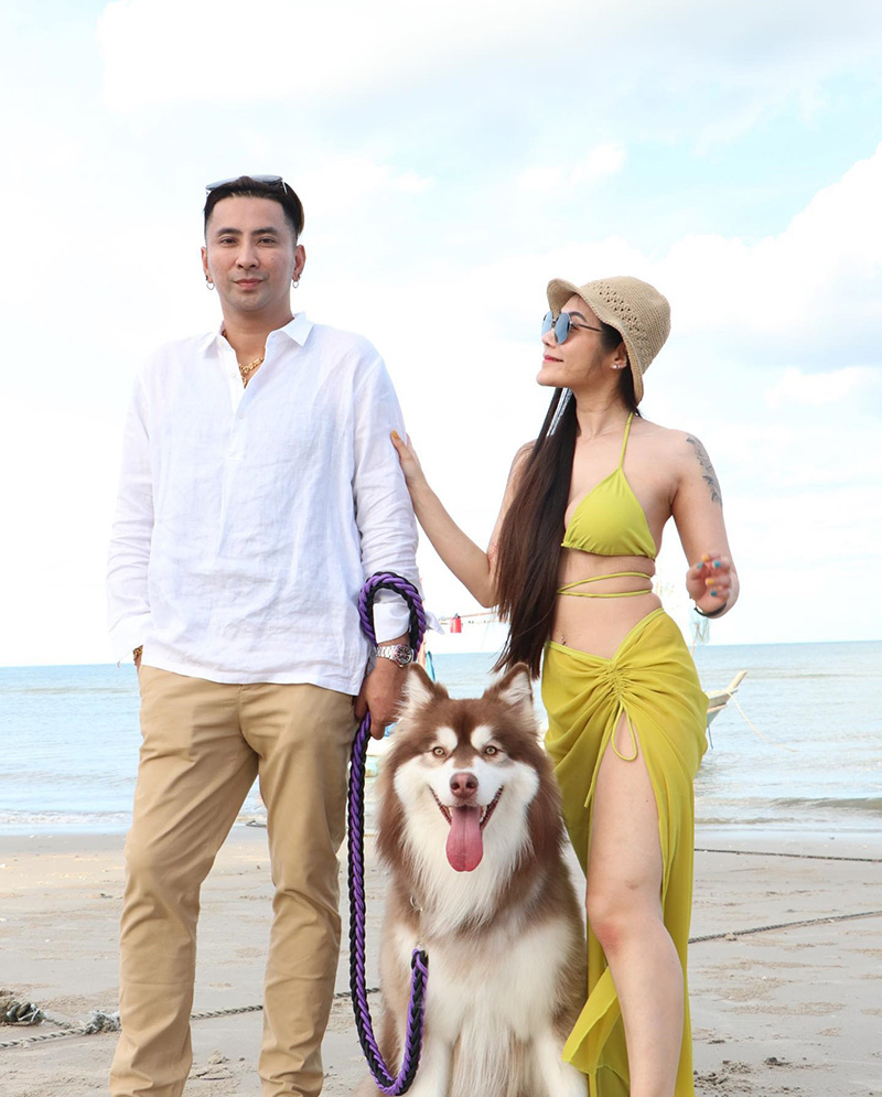 ยูริ ภรรยา บอล เชิญยิ้ม