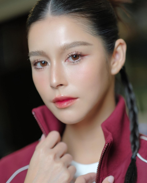 ยิหวา ปรียากานต์ ประวัติดารา