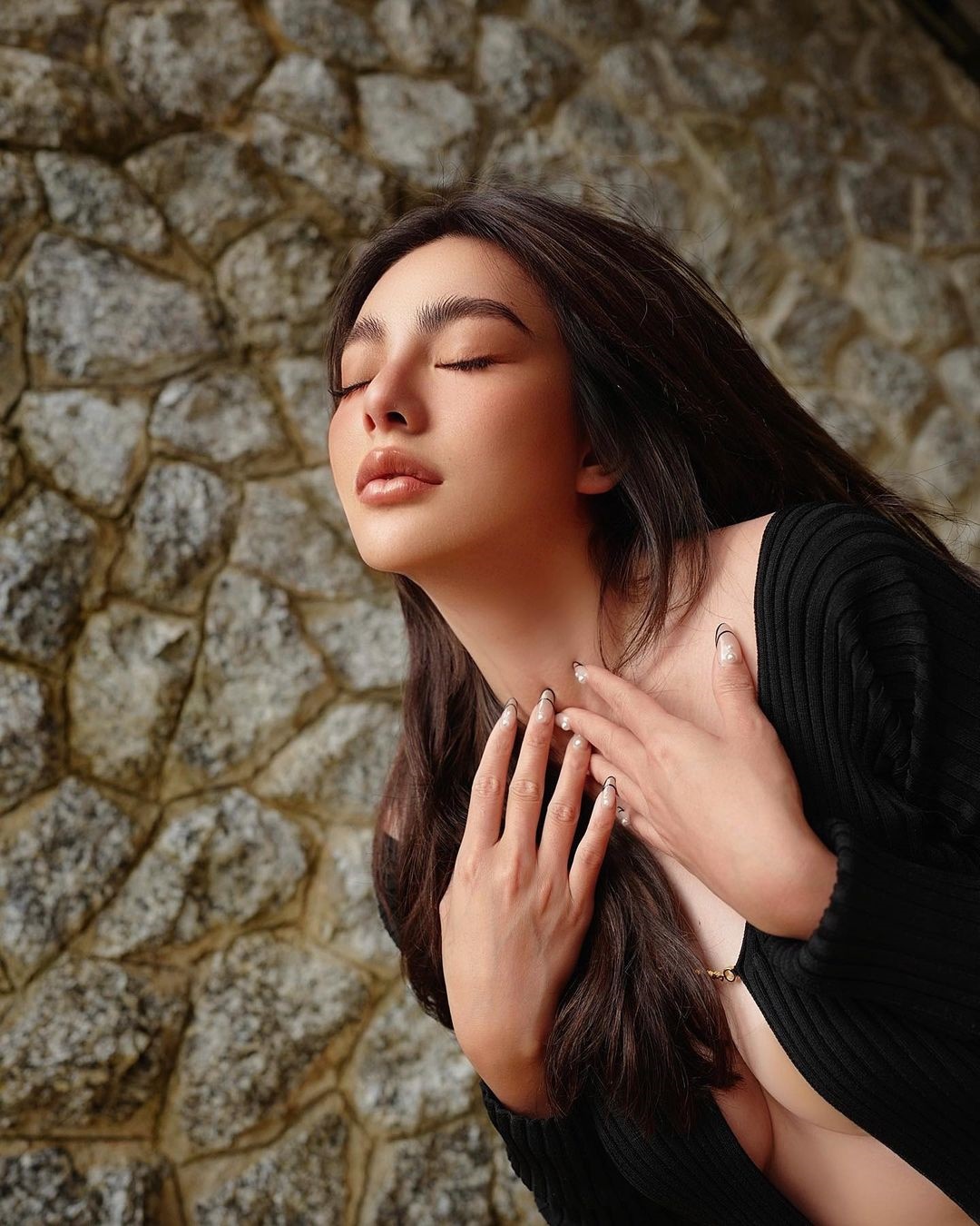 ดิว อริสรา