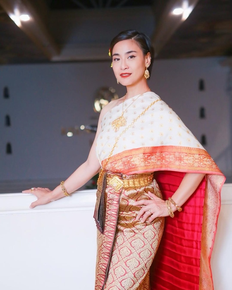 ส้ม อมรา