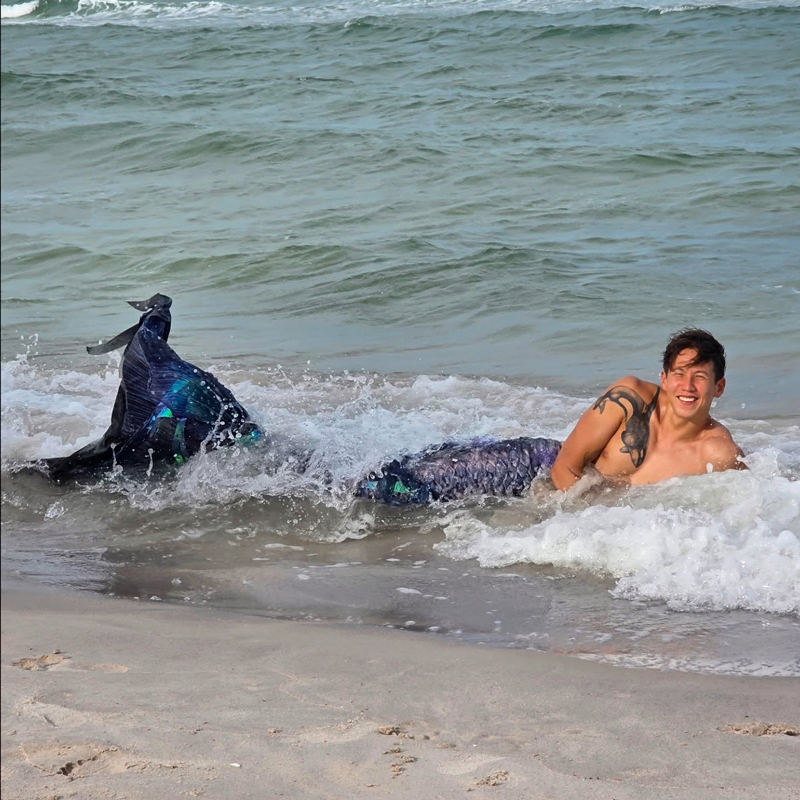 ทราย สก๊อต แปลงโฉมเป็นนางเงือก