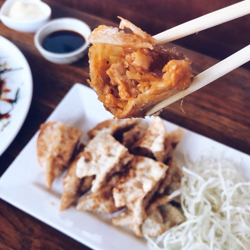 เกี๊ยวซ่าเจ้าเด็ดในกรุงเทพฯ