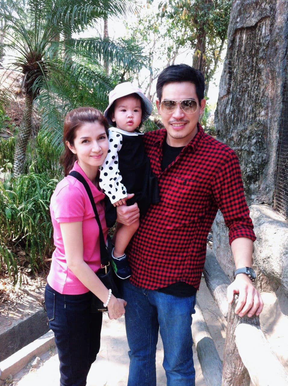 ปอ ทฤษฎี ครอบครัว