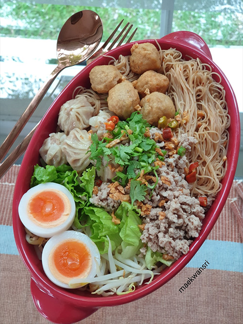 หมี่คลุก