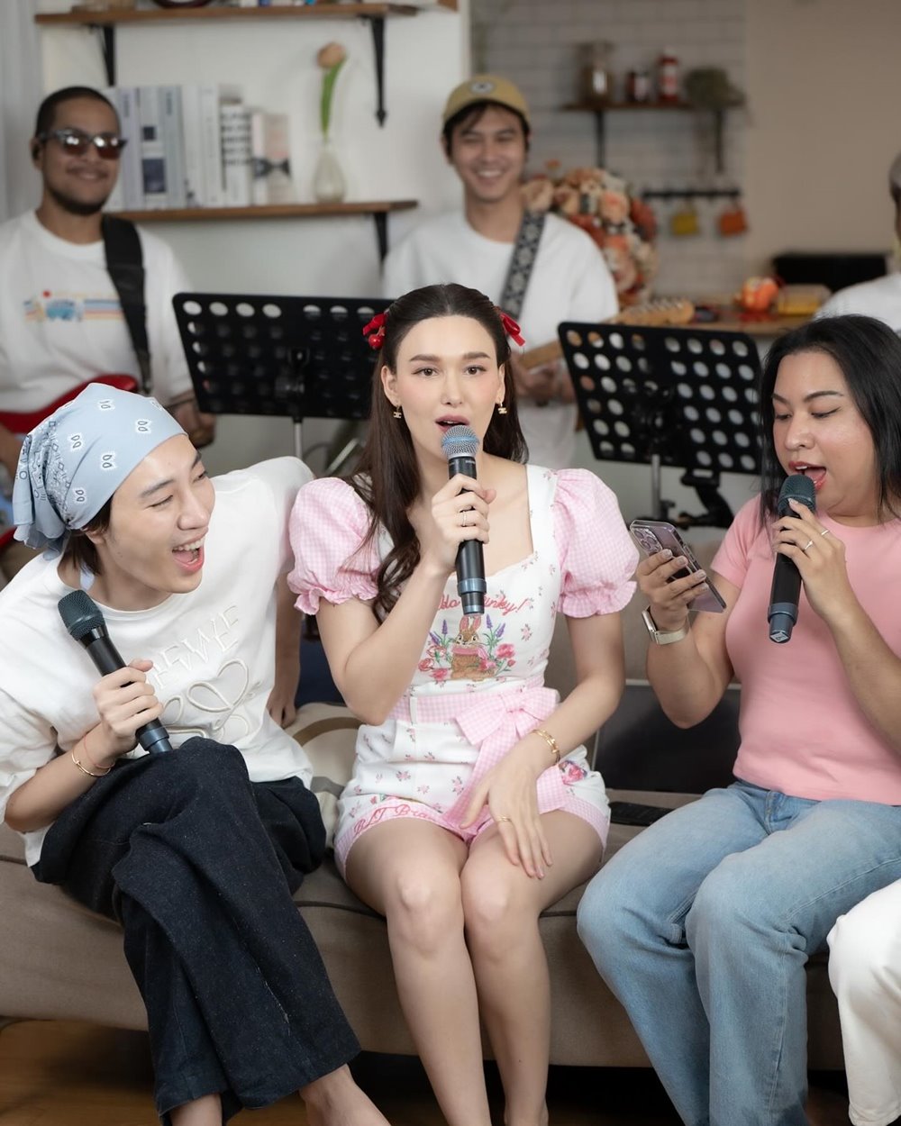 ตู่ ปิยวดี ร่วมชง แจ็คกี้-ปอ ความรู้สึกเป็นเถ้าแก่ คือแบบนี้เอง... ชอตนี้เป๊ะมาก !