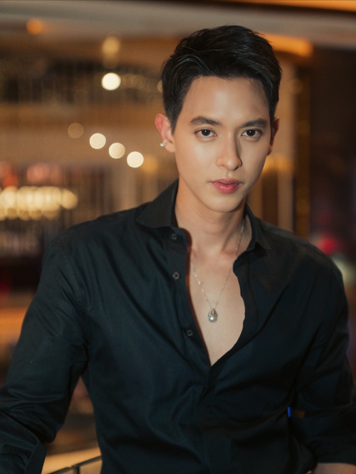 เจมส์ จิรายุ อวดร่างทอง 