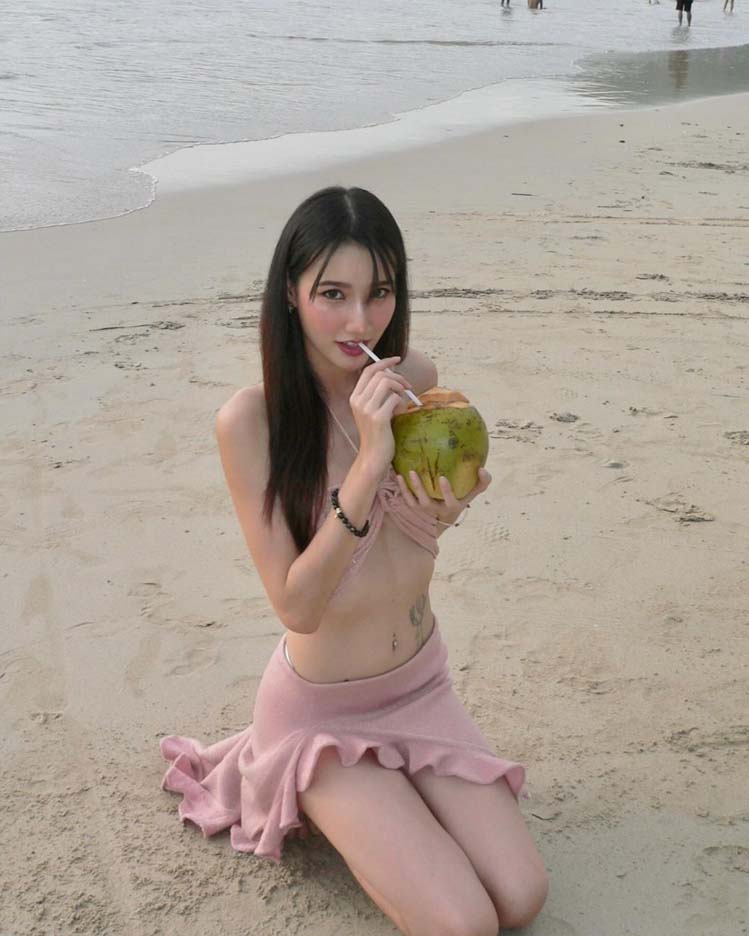 รุ้ง ชนัญญา