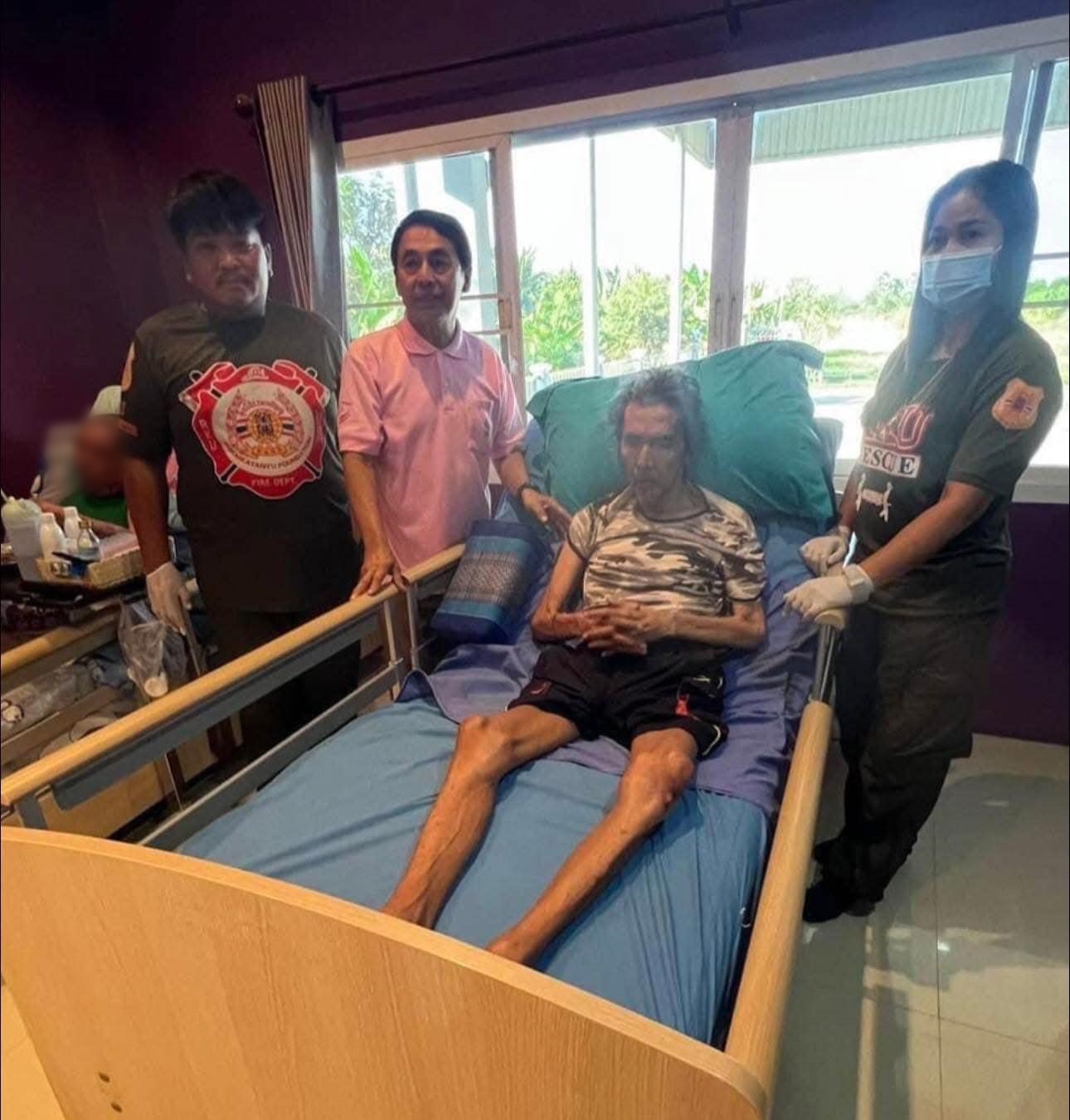 ทุ้ง ธนิต พงษ์มนูญ