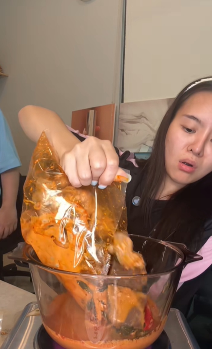 อุ่นแกง