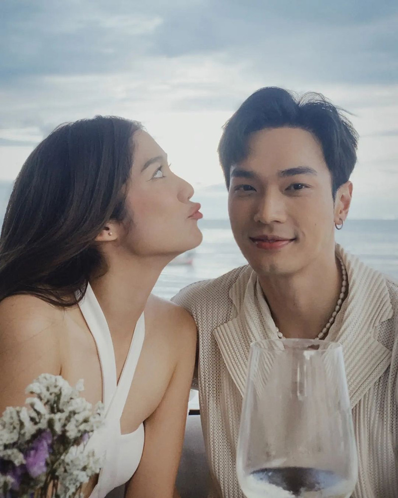 โอบ โอบนิธิ