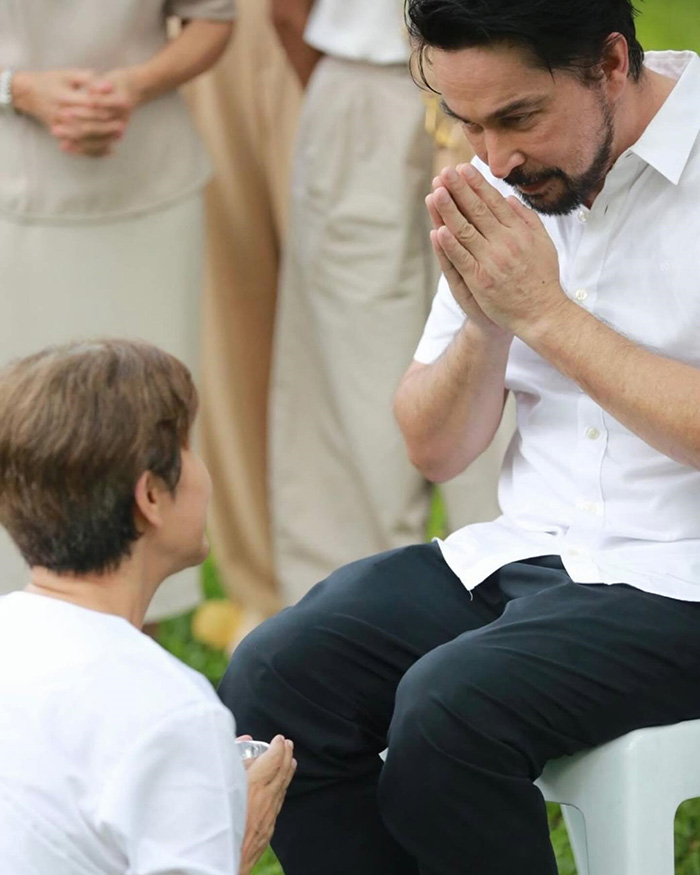  นก จริยา 