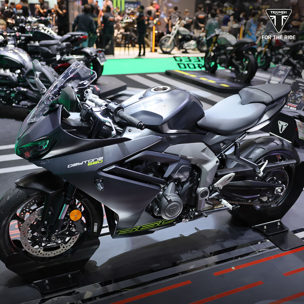 มอเตอร์ไซค์ Triumph Daytona 660