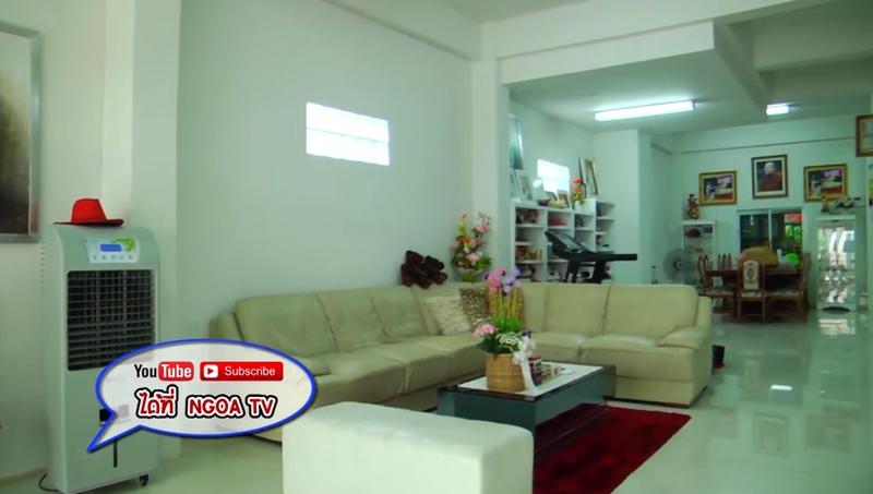 บ้าน โตโน่ ภาคิน ห้องนั่งเล่น