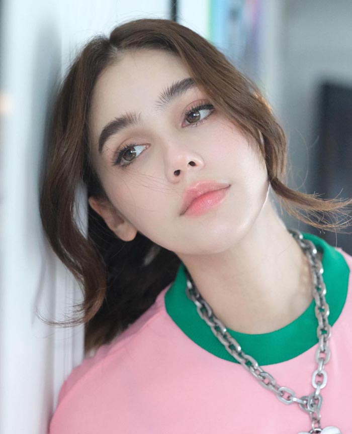 ชมพู่ อารยา