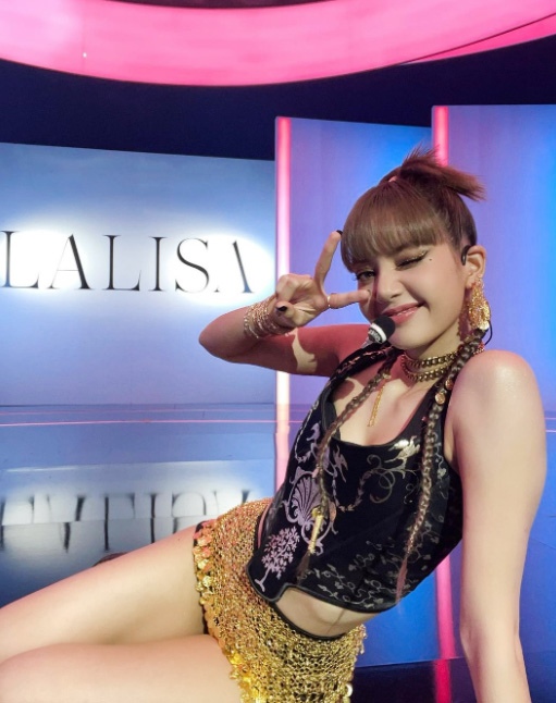 ลิซ่า BLACKPINK นักร้องเกาหลีหญิง