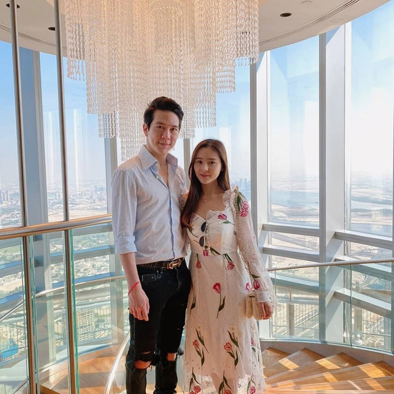 ออม สุชาร์ แอมป์ พิธาน 