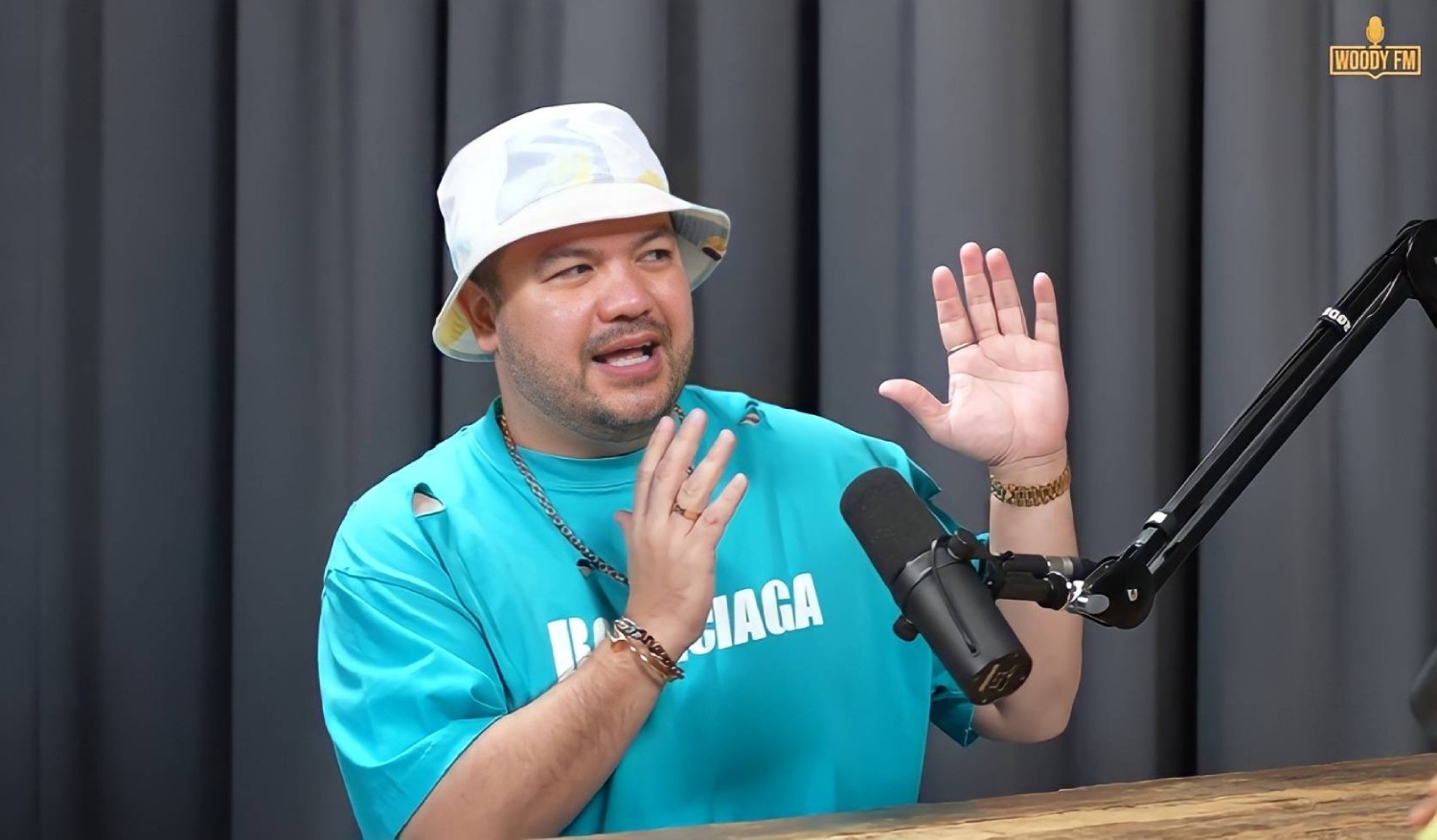 โอ๊ต ปราโมทย์ 