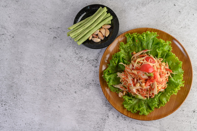 ส้มตำถั่วฝักยาว