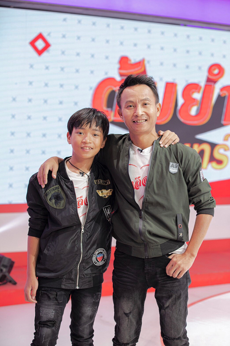 เหลือเฟือ มกจ๊ก