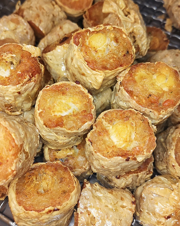 ร้านฮ่อยจ๊อ