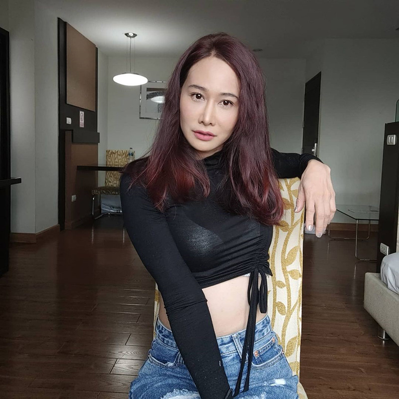 กุ้งพลอย กนิษฐรินทร์