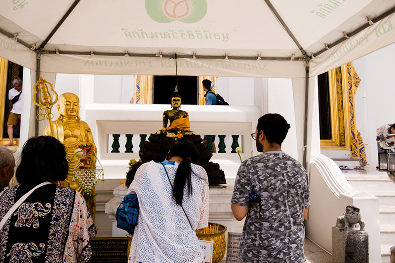 ไหว้พระ วัดประยุรวงศาวาสวรวิหาร