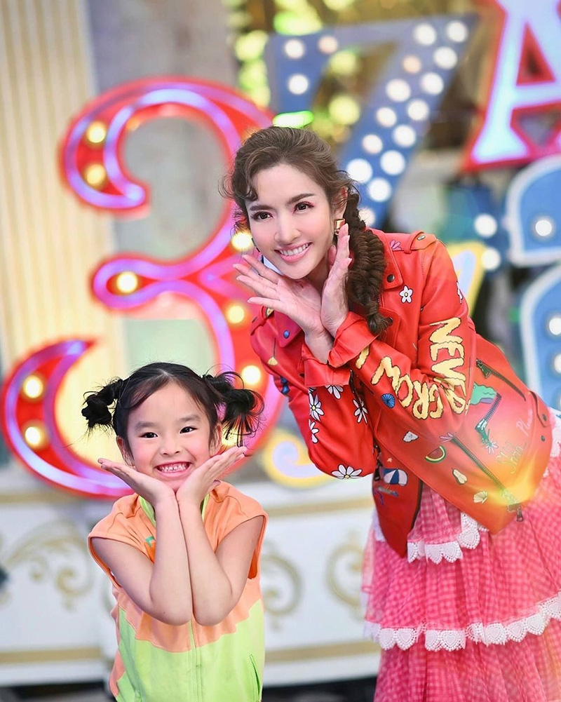 แอฟ ทักษอร 