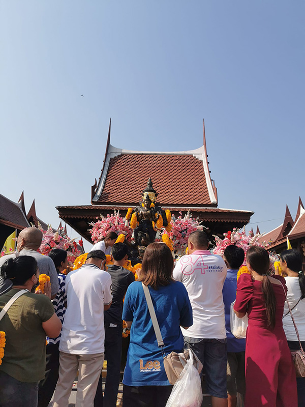 ท้าวเวสสุวรรณหน้าทอง วัดบางเดิม