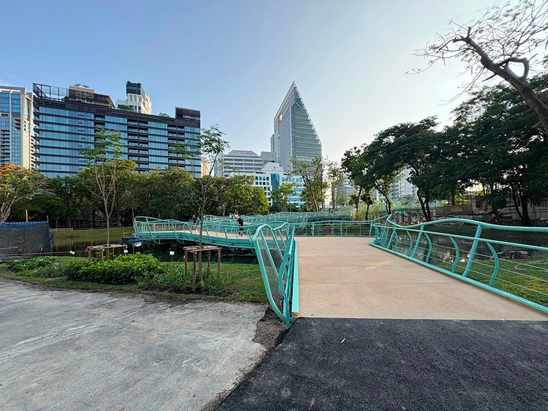 สะพานเขียวเชื่อมลุมพินี-เบญจกิติ