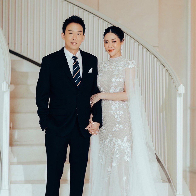 โอ๊ค พานทองแท้