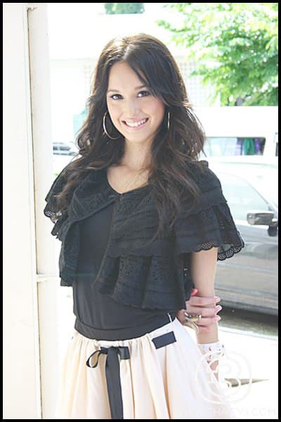 แจ็คกี้ ชาเคอลีน