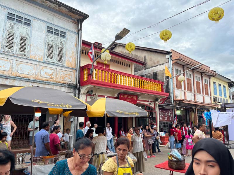ถนนสายวัฒนธรรมเมืองเก่าตะกั่วป่า