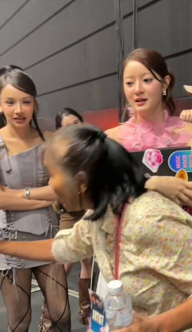 วี วิโอเลต เผยคลิปแม่โวยเรื่องสโมกในคอนเสิร์ต