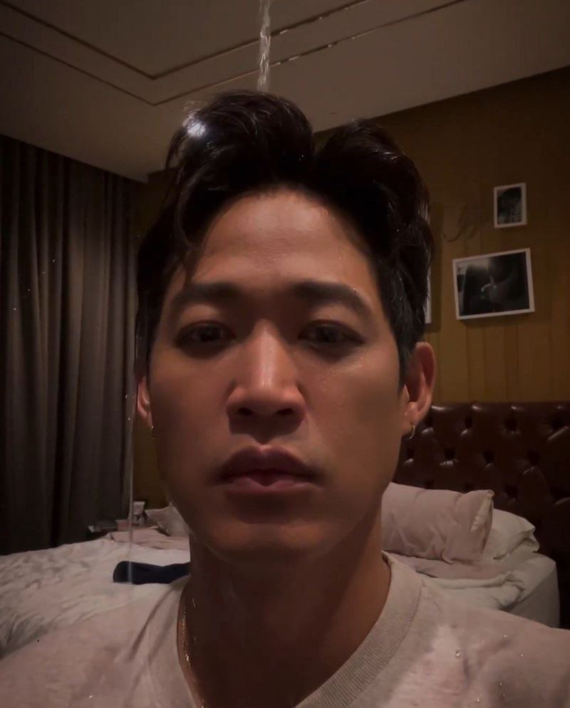 ตู่ ภพธร