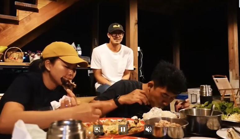 วิกกี้แฟนเวียร์