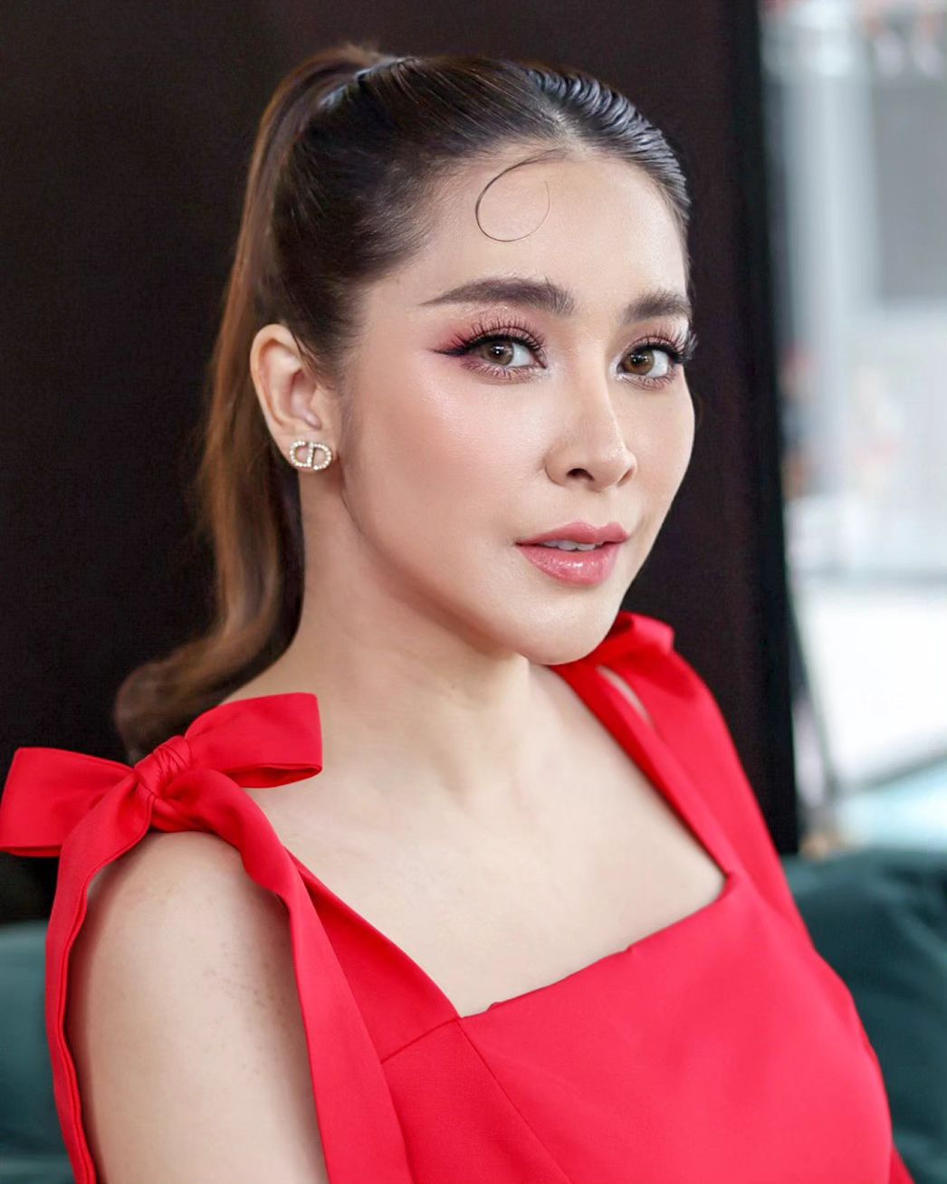 ใหม่ สุคนธวา 