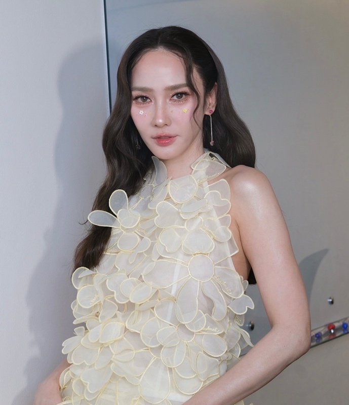 อั้ม พัชราภา โดนแซะสวยตรงไหน