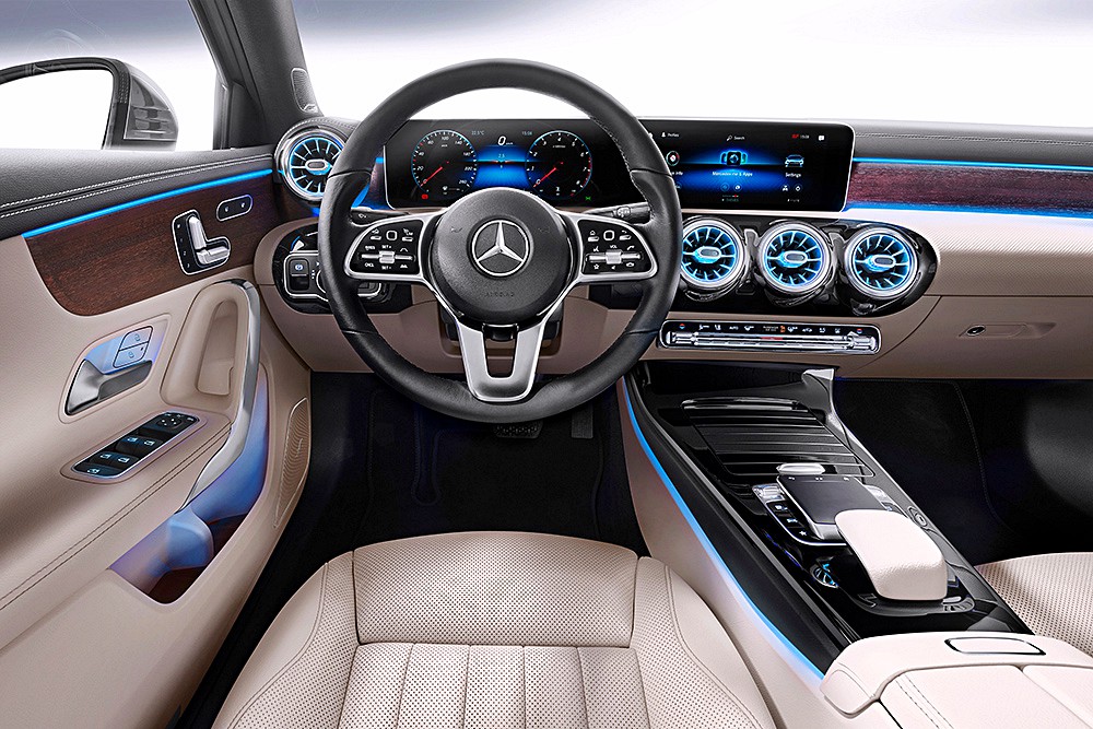 Mercedes-Benz, benz a class sedan