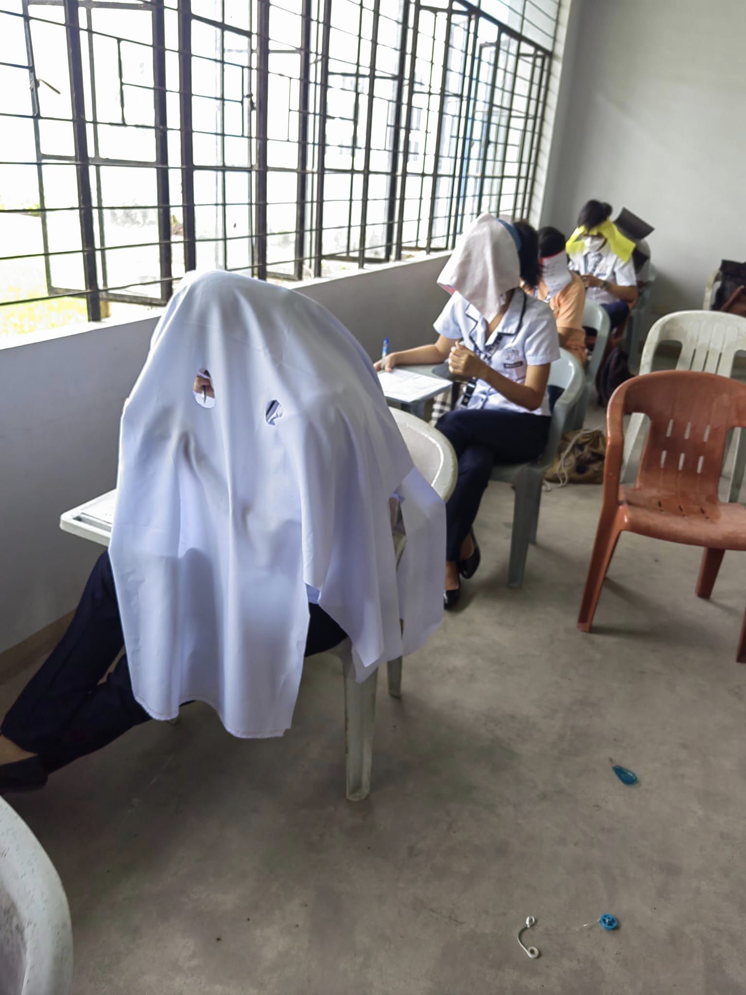 หมวกกันลอกข้อสอบ