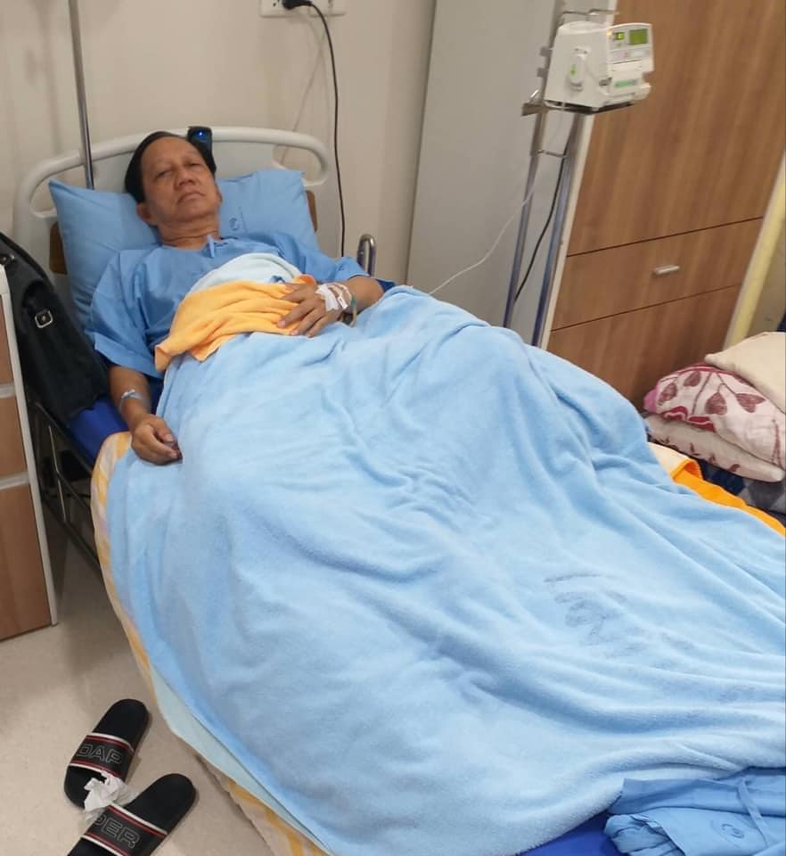 สดใส รุ่งโพธิ์ทอง