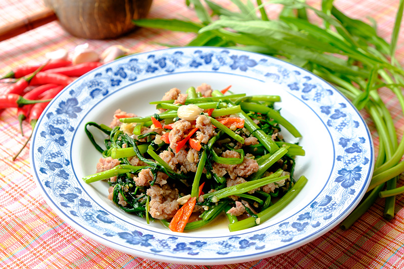 ผัดผักบุ้ง