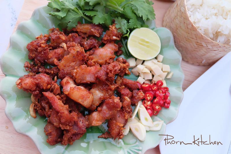 แหนมหมูสามชั้นทอด