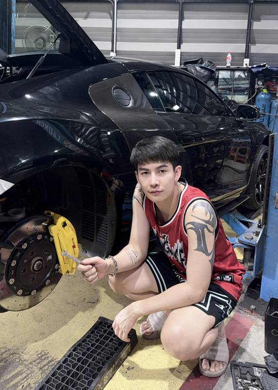 ครูเต้ย อภิวัฒน์