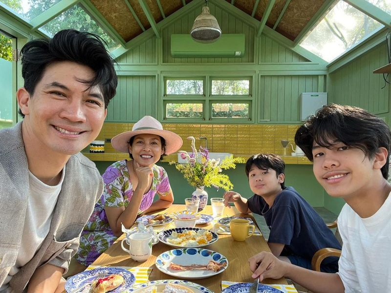 บ้านสวน เคน ธีรเดช หน่อย บุษกร