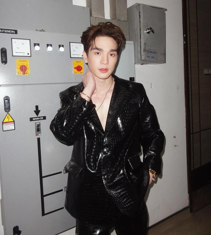 ตงตง กฤษกร