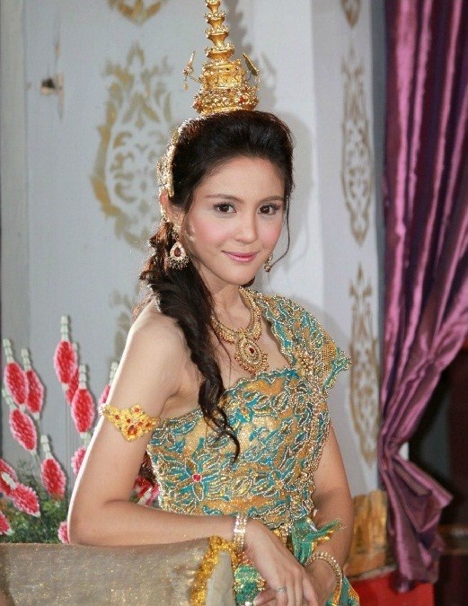 นีน่า สุทัศสรณ์