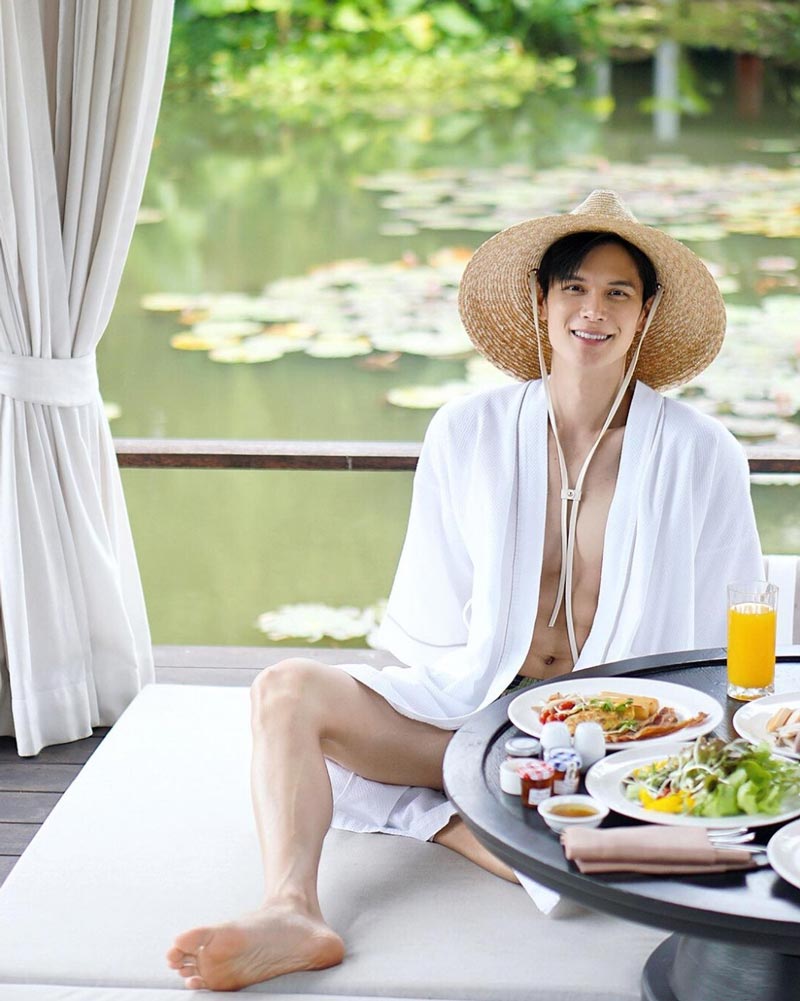 โยชิ นิมิต