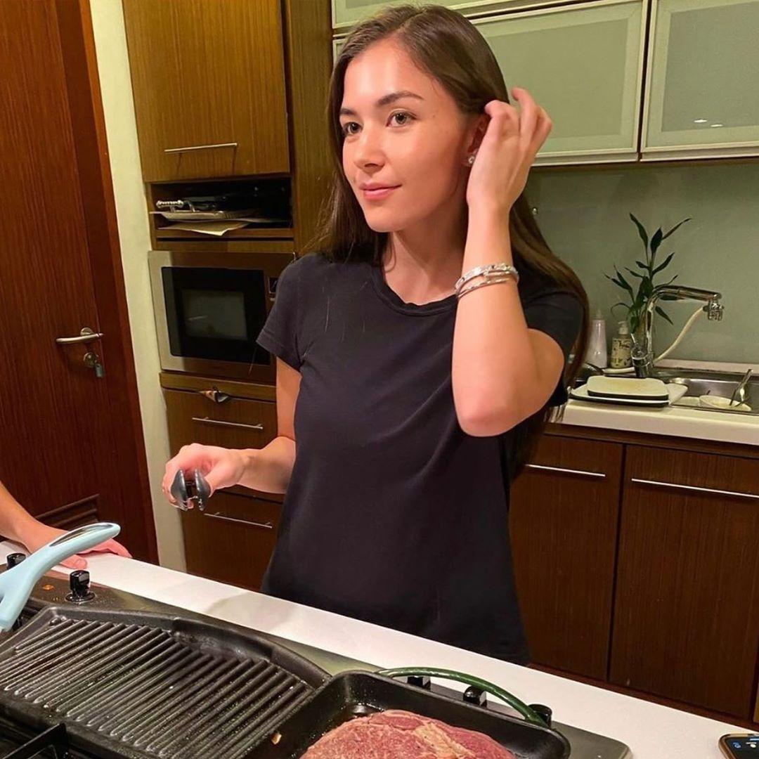 อนิชา คาเลบิก